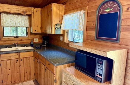 Drummond House | Sturgeon Bay Chalet on Drummond Island