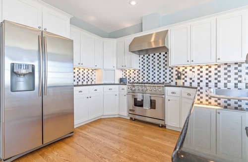 Northwest Portland House | Stylish 4BR｜Main-Level Bedroom｜Pet-Friendly｜Garage & Patio for Easy Living#41001