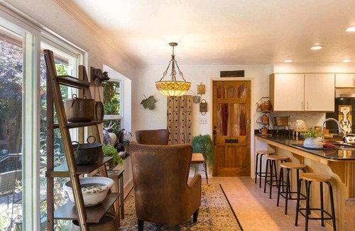 Sequim House | Stylish 5-BR, Walk Downtown, 3 Private Units
