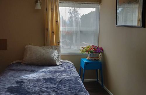 Corvallis House | Stylish & Clean Apartment In a Beautiful Quiet Neighborhood