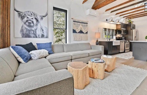 North Park City House | Stylish Downtown 2BD-Walk to Chairlifts