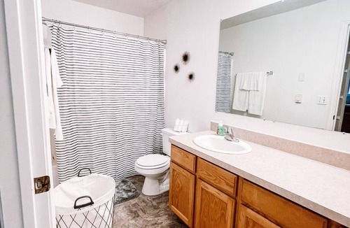 Rexburg Apartment | *Stylish Entire Apartment. FREE Parking/Wifi/Hulu*