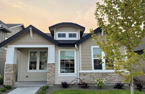 Garden City House | Stylish Executive Home in the Boise Foothills