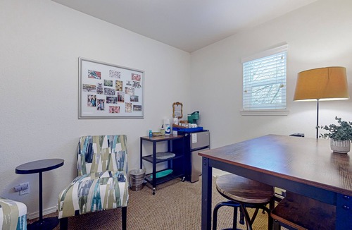 Port Townsend House | Stylish hotel suite just steps away from Downtown Port Townsend
