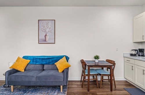 South Tacoma Apartment | Stylish Tacoma Studio near Universities