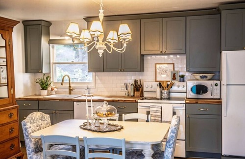 Bayview Cabin | Stylish Waterfront Retreat in Bayview-Boat Dock