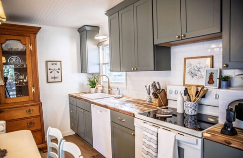 Bayview Cabin | Stylish Waterfront Retreat in Bayview-Boat Dock