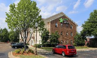 Tougaloo Hotel | Suburban Studios Jackson North