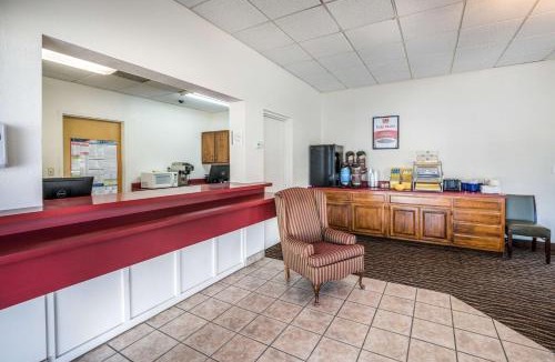 Middlesboro Hotel | Suburban Studios Middlesboro