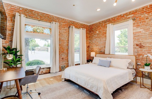 Springville Hotel | Suite 1 (Presidential Suite) | Historic Art City Inn