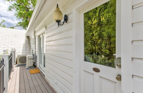 Springville Hotel | Suite 10 | Historic Art City Inn