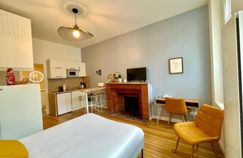 Hincmar Apartment | Suite Clovis - 1