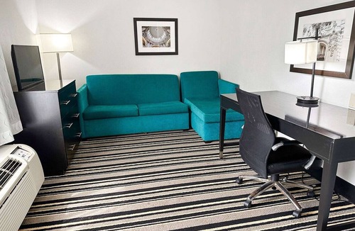 Tougaloo Apartment | Suite - King Bed|Jackson