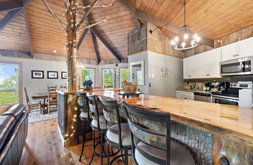 Beech Mountain House | Summer @ Beech w/Views, A/C, Dogs, Hiking/Biking, Hot Tub