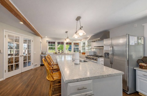 Leavenworth House | Summer Pool | Hot Tub | Firepit | Yard | Sleeps 12
