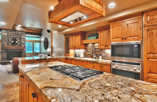 North Park City House | Summer rental on PC golf course. Views of Mountains & golf course. Pet Friendly!