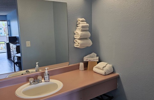 Sumner Hotel | Sumner Motor Inn