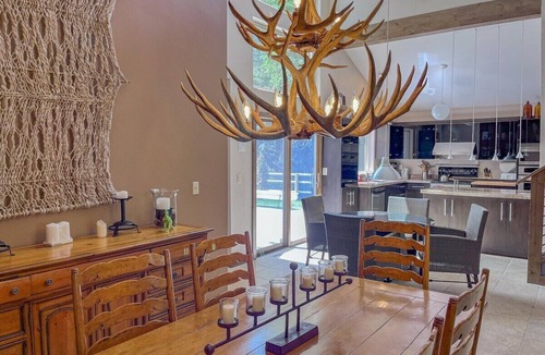 Sun Valley House | Sun Valley Luxe: Dog-Friendly Yard, Hot Tub!
