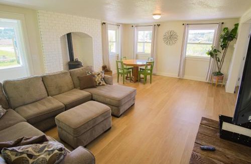 Bonney Lake House | Sundance Countryside Retreat