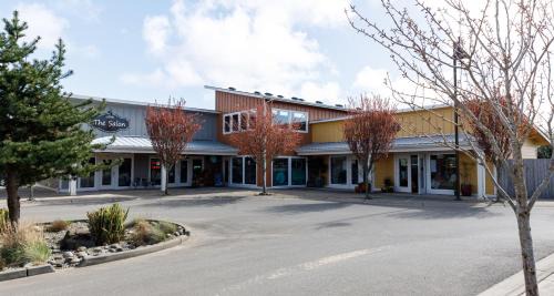 Ocean Shores House | Sunflower Beach Cottage