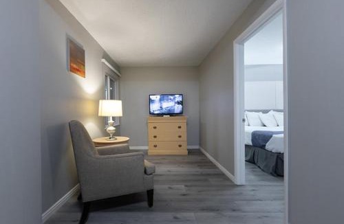 Bicknell Hotel | Sunglow Motel