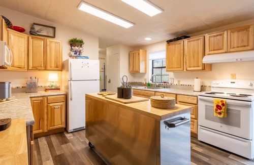 Coupeville House | Sunny by the Sound by AvantStay | Coastal Escape