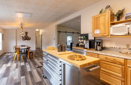 Coupeville House | Sunny by the Sound by AvantStay | Coastal Escape