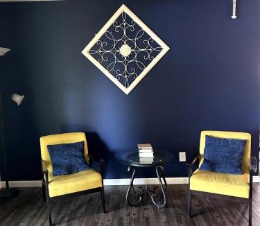 Pocatello House | Sunny Days! Room for All and Pet Friendly