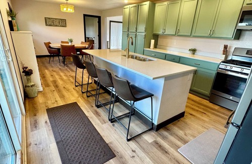 Ward County House | Sunny, Spacious, Peaceful Retreat