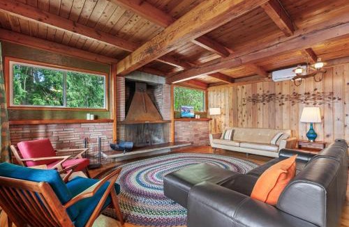 Harrison House | Sunnyside Cabin Coeur d' Alene ID