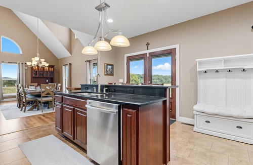 Allenton House | Sunrise Views + Fire Pit | Near Six Flags