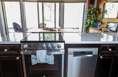Sunriver Cabin | Sunriver Charmer-Updated Family Cabin w/SHARC, Village Access-Comfortable for 6