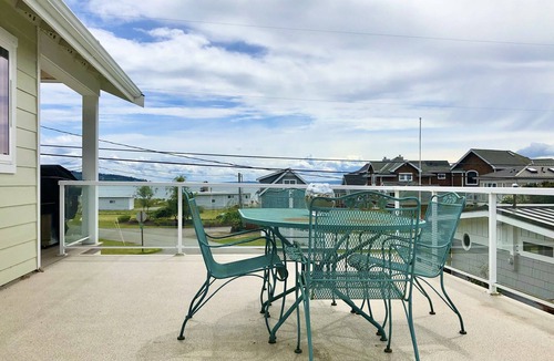 Lagoon Point House | Sunset Beach in Whidbey