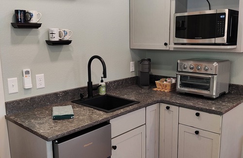 Whitewater Apartment | Sunset Casita at Mother's Buttress, Walking distance to Mother's Buttress Climbing Wall