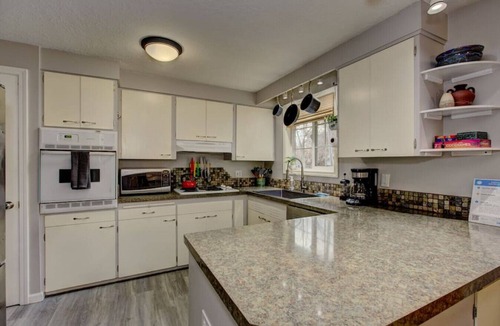 Sunset House | Sunset Home | Near Foothills Trails Pet Friendly Fenced Yard Office Near Hyde Park & Whitewater Park