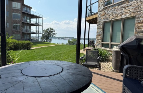 Spirit Lake Condo | Sunset Views: Your Modern Ground Floor 3 Bedroom Condo at Bridges Bay Resort