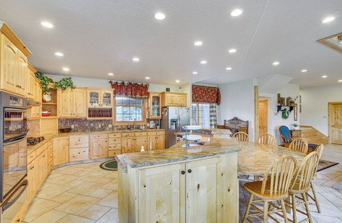 Oneida County House | 'Sunshine Ranch' in Idaho: Outdoor Living & Views!