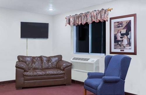 Blackfoot Hotel | Super 8 by Wyndham Blackfoot