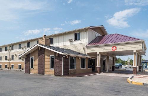 Boise Hotel | Super 8 by Wyndham Boise