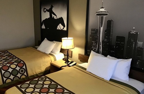 Spokane Hotel | Super 8 by Wyndham Spokane/West