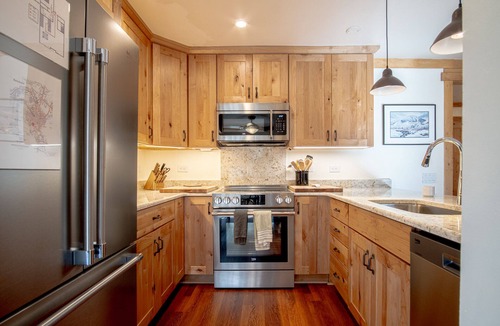 Ketchum Condo | SV109 - Walk to Lifts & Town - Hot Tub & Pool