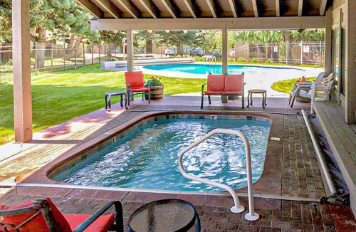 Ketchum Condo | SV112 - Walk to Lifts & Town - Hot Tub & Pool
