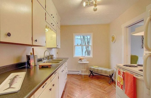 Greenwood House | Sweet 1 BR Rescued House in Greenwood