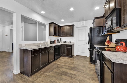 Meridian House | Sweet as a Peach Family Home