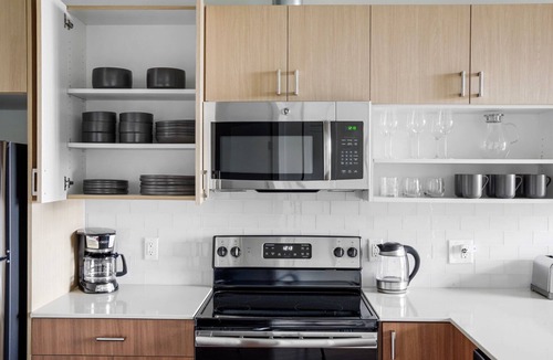 Cascade Apartment | Sweet South Lake Union 1BR, Mountain Views, nr Groceries, by Blueground