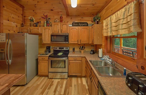Cosby Cabin | Sweet Tranquility Pool Lodge: Indoor Pool, Theater