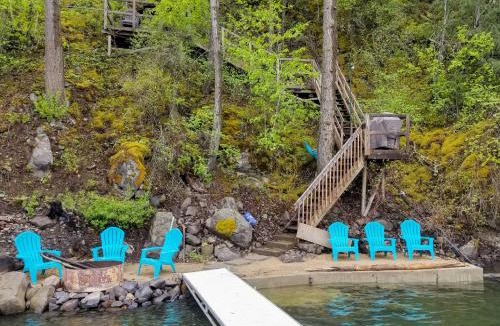 Worley House | Swim, Boat & Explore! South Lake Coeur d'Alene Gem