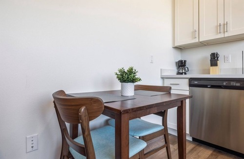 South Tacoma Apartment | Tacoma Studio Apartment near Military Bases