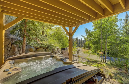 Tamarack Resort House | Tamarack - Walk to Marina or Village - Slopeside - Private Hot Tub - Pets OK