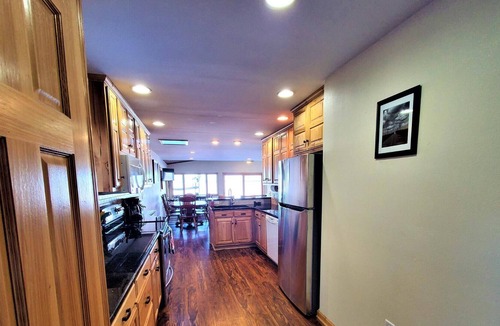 Orleans Villa | Templar Park Lakefront with Hoist